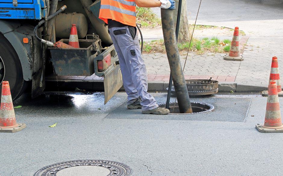 déboucher une canalisation d'eaux usées Paris 6
